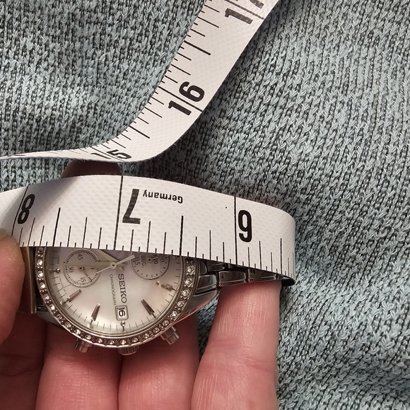 Stainless steel. Mother of pearl and rhinestone Seiko watch. - Picture 6 of 7